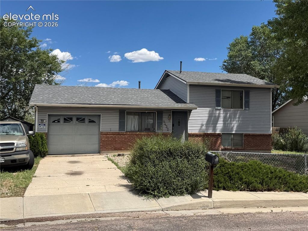 4437 Millburn Drive, Colorado Springs, CO 80906