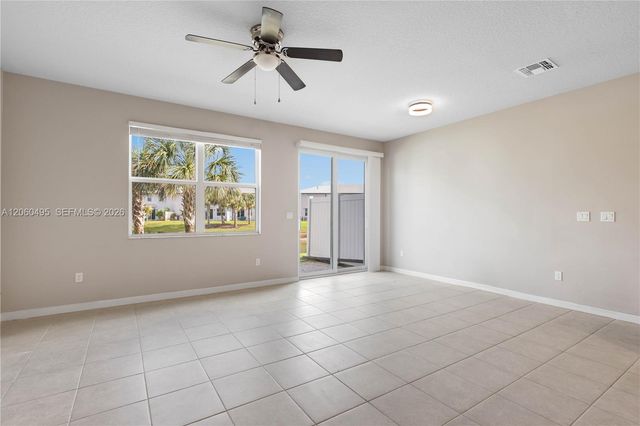 1761 Lindley St, West Palm Beach, FL 33407