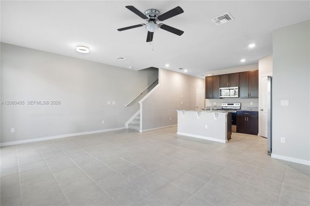 1761 Lindley St, West Palm Beach, FL 33407