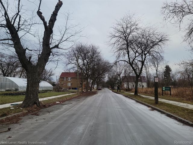 3345 E Ferry Street, Detroit, MI 48211