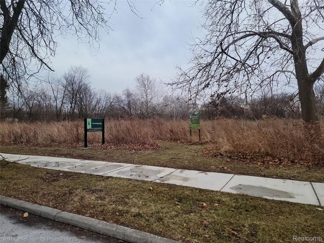 3345 E Ferry Street, Detroit, MI 48211