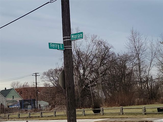 3345 E Ferry Street, Detroit, MI 48211