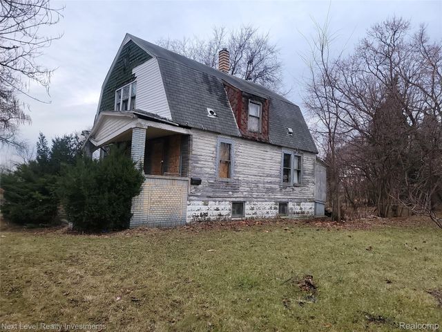 3345 E Ferry Street, Detroit, MI 48211