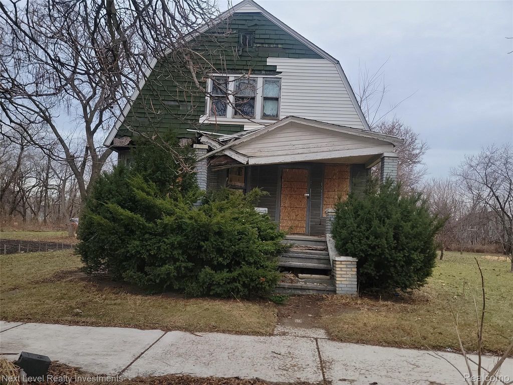 3345 E Ferry Street, Detroit, MI 48211