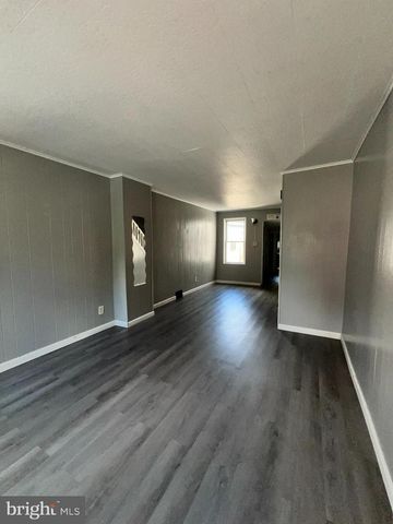 1264 MUHLENBERG ST, Reading, PA 19602