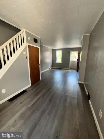 1264 MUHLENBERG ST, Reading, PA 19602