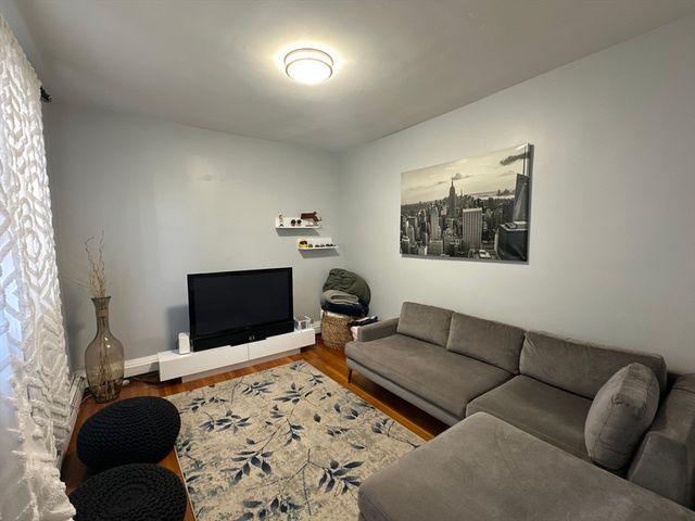 332 Main St 1L, Everett, MA 02149