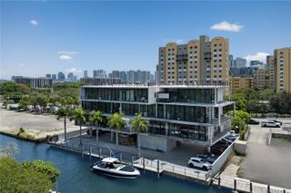 528 NW 7th Ave, Miami, FL 33136