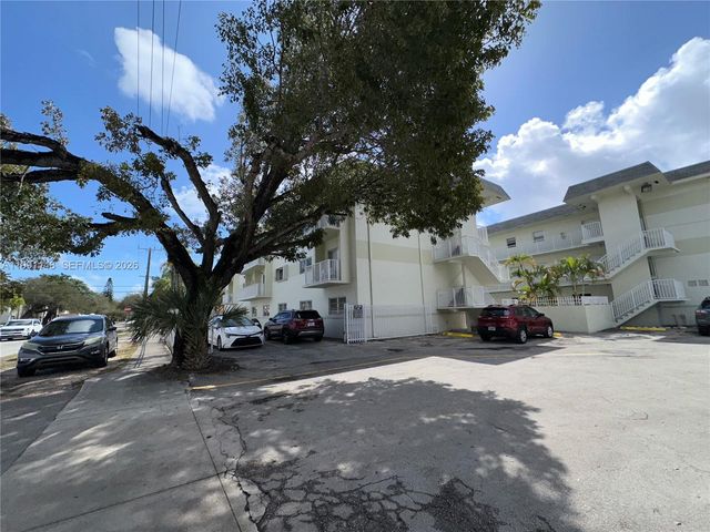 12890 NE 8th Avenue 107, North Miami, FL 33161