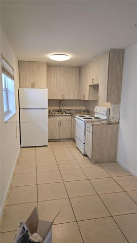 12890 NE 8th Avenue 107, North Miami, FL 33161