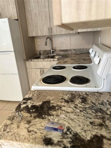 12890 NE 8th Avenue 107, North Miami, FL 33161
