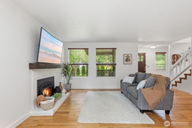 13826 Cascadian Way, Everett, WA 98208