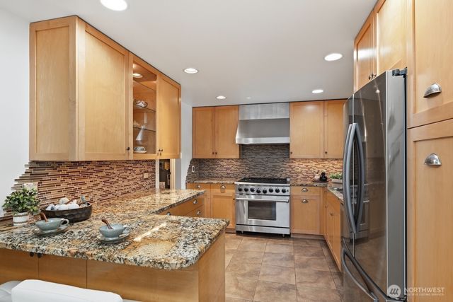 13826 Cascadian Way, Everett, WA 98208