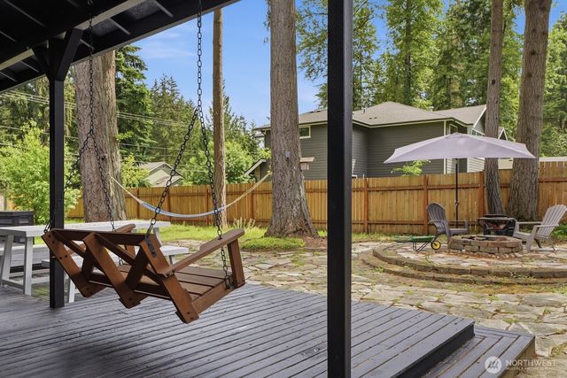 13826 Cascadian Way, Everett, WA 98208