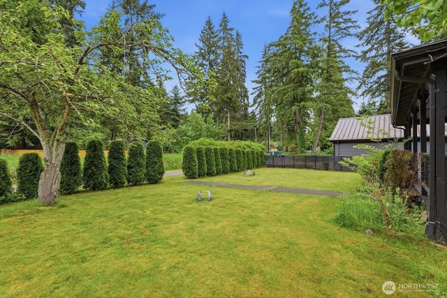 13826 Cascadian Way, Everett, WA 98208