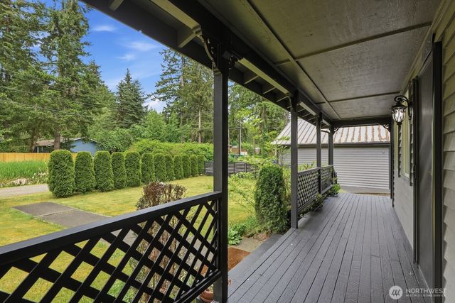 13826 Cascadian Way, Everett, WA 98208