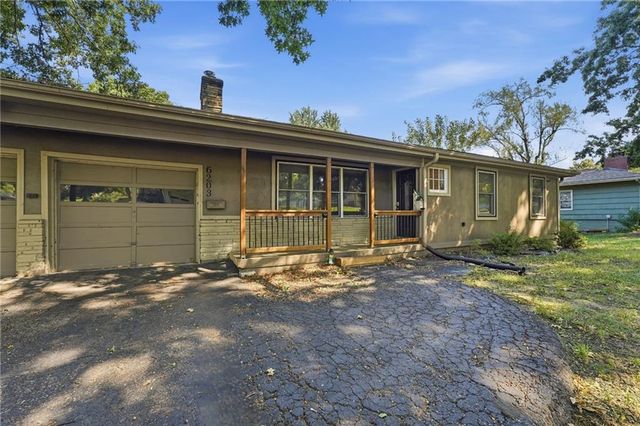 6203 Hedges Avenue, Raytown, MO 64133