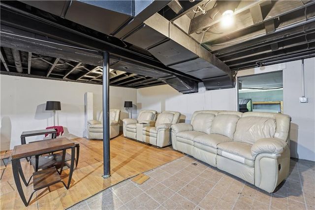 6203 Hedges Avenue, Raytown, MO 64133