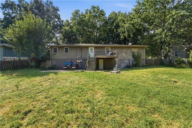 6203 Hedges Avenue, Raytown, MO 64133