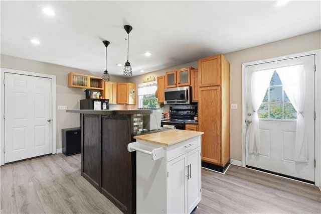 6203 Hedges Avenue, Raytown, MO 64133