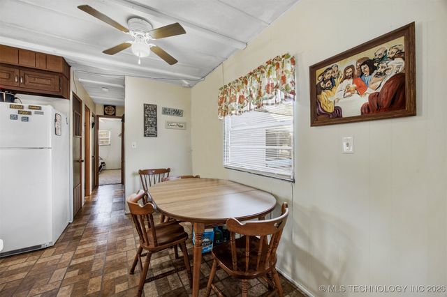 1891 N Lewis Lane, Mannford, OK 74044