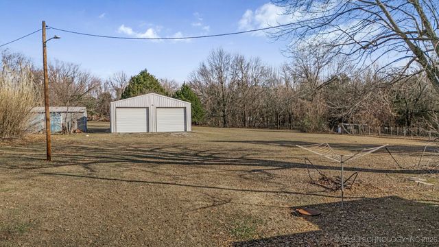 1891 N Lewis Lane, Mannford, OK 74044