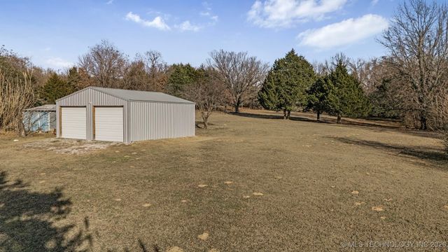 1891 N Lewis Lane, Mannford, OK 74044