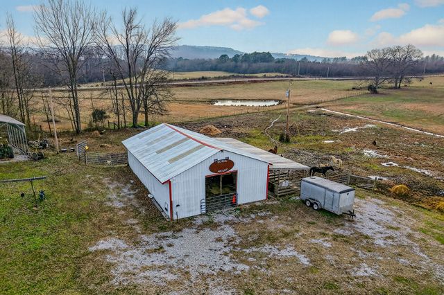 1680 Harrison Ferry Rd, Mcminnville, TN 37110