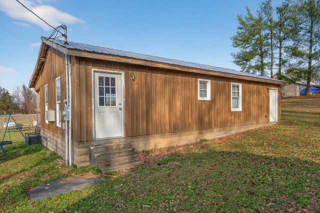 1680 Harrison Ferry Rd, Mcminnville, TN 37110