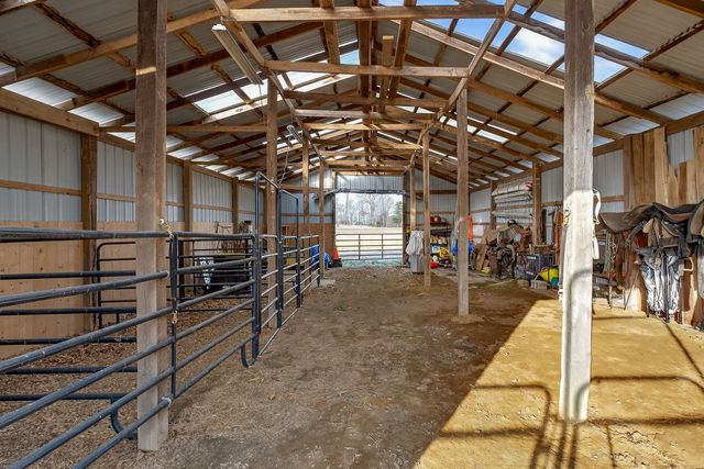 1680 Harrison Ferry Rd, Mcminnville, TN 37110