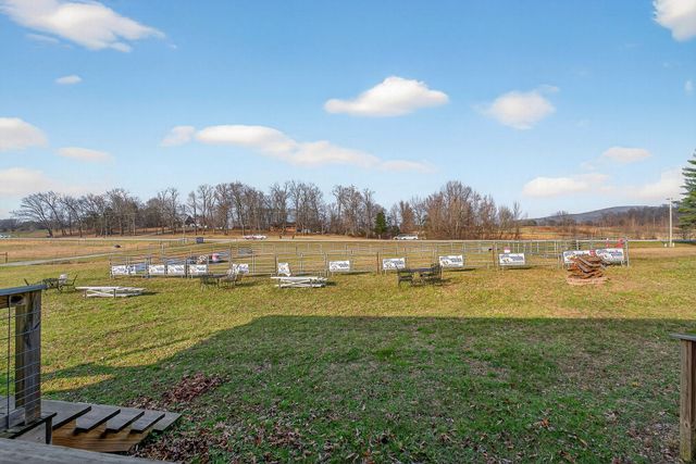 1680 Harrison Ferry Rd, Mcminnville, TN 37110