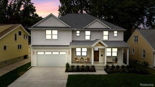 801 Hawthorn Avenue, Royal Oak, MI 48067