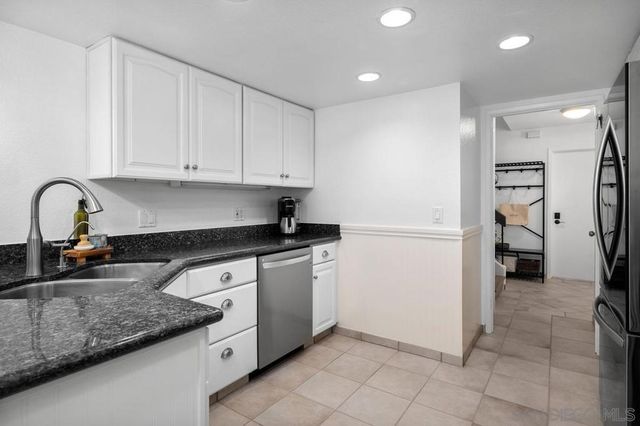 5959 El Escorial Way, San Diego, CA 92124