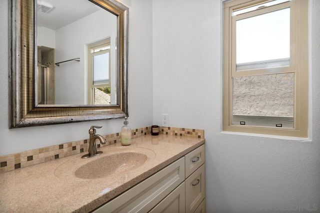 5959 El Escorial Way, San Diego, CA 92124