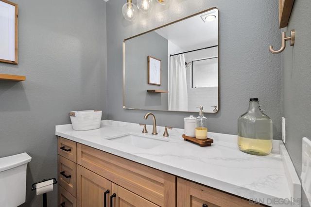 5959 El Escorial Way, San Diego, CA 92124