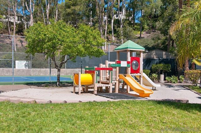 5959 El Escorial Way, San Diego, CA 92124