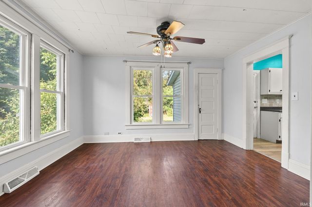 599 N Seminary Street, Roanoke, IN 46783