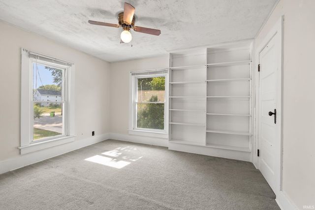 599 N Seminary Street, Roanoke, IN 46783