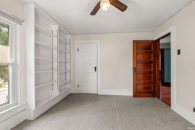 599 N Seminary Street, Roanoke, IN 46783