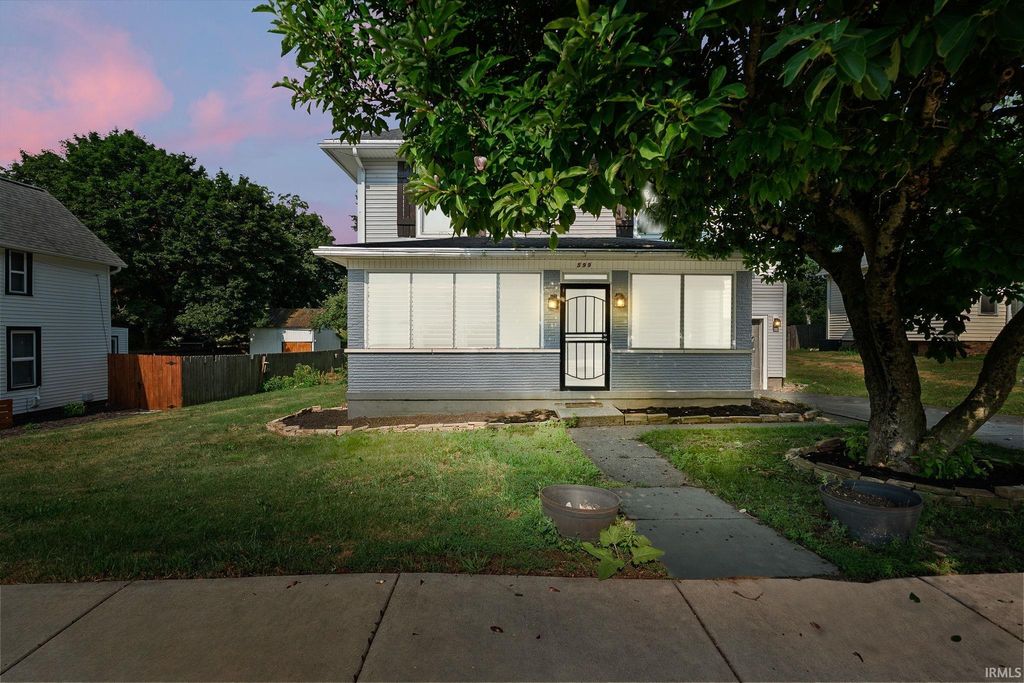 599 N Seminary Street, Roanoke, IN 46783