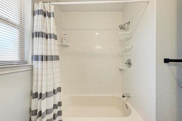 2209 N Celia DR, Cedar Park, TX 78613