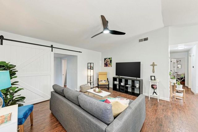 2209 N Celia DR, Cedar Park, TX 78613