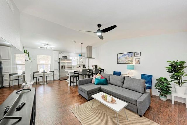 2209 N Celia DR, Cedar Park, TX 78613