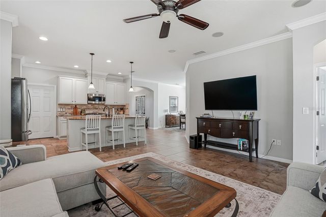 5401 MATCH POINT PLACE, Lithia, FL 33547