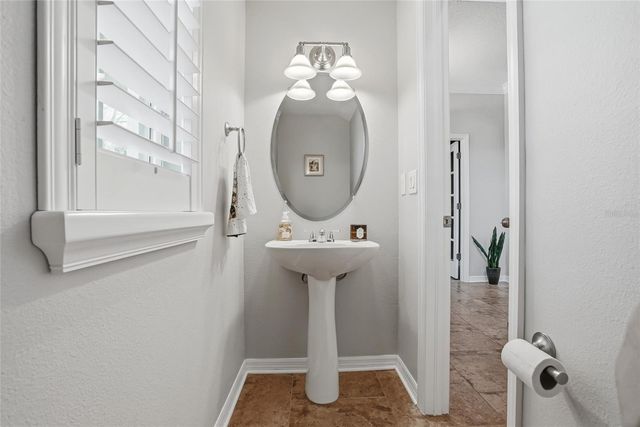 5401 MATCH POINT PLACE, Lithia, FL 33547