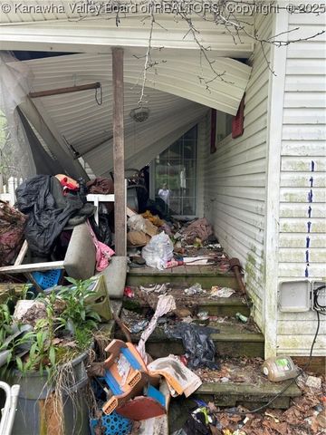 4040 Rich Fork Road, Charleston, WV 25312