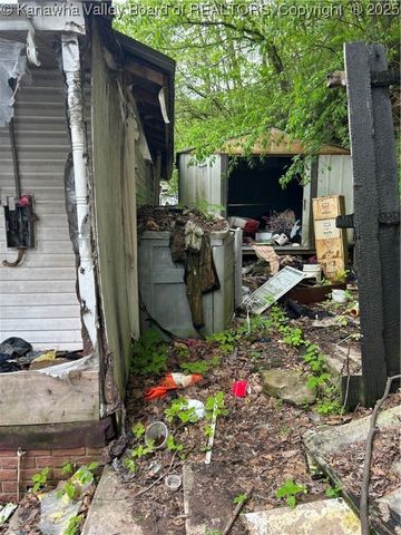 4040 Rich Fork Road, Charleston, WV 25312