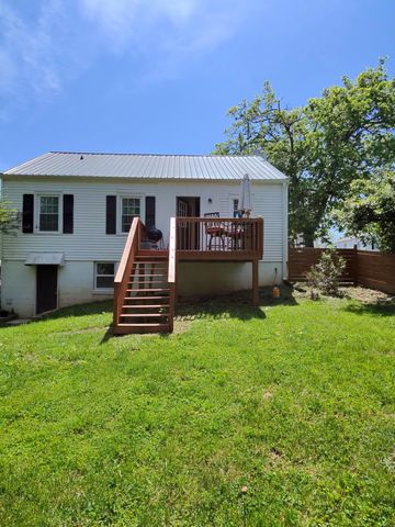 111 Dickerson Court, Lancaster, KY 40444
