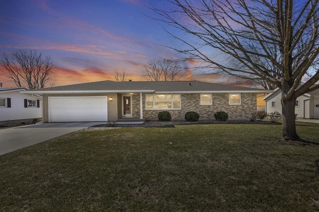 226 Curtis Street, Arlington, WI 53911