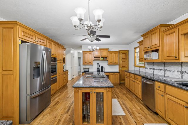 3456 Old Rock Island Rd, Rock Island, TN 38581